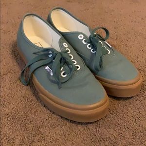 Vans classics lace ups, women’s 8.5